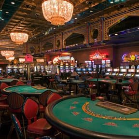 689slot Baccarat Live Dealer table Myanmar online card game